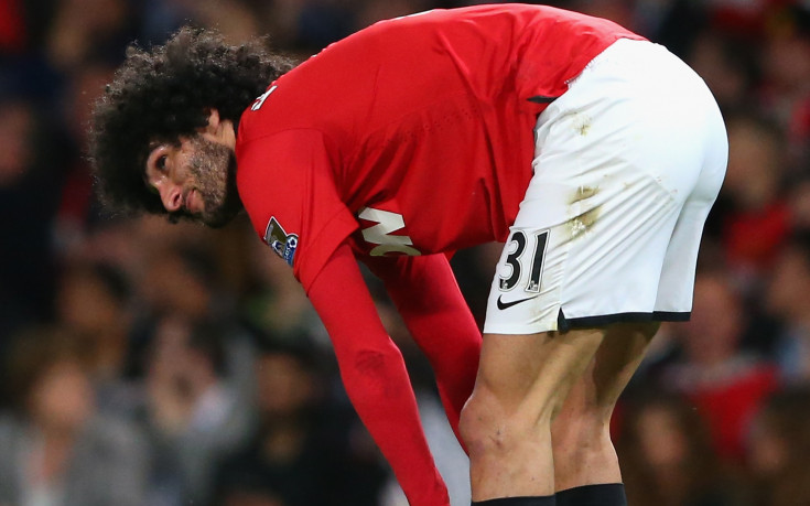 Юнайтед и Наполи си делят заплатата на Фелаини