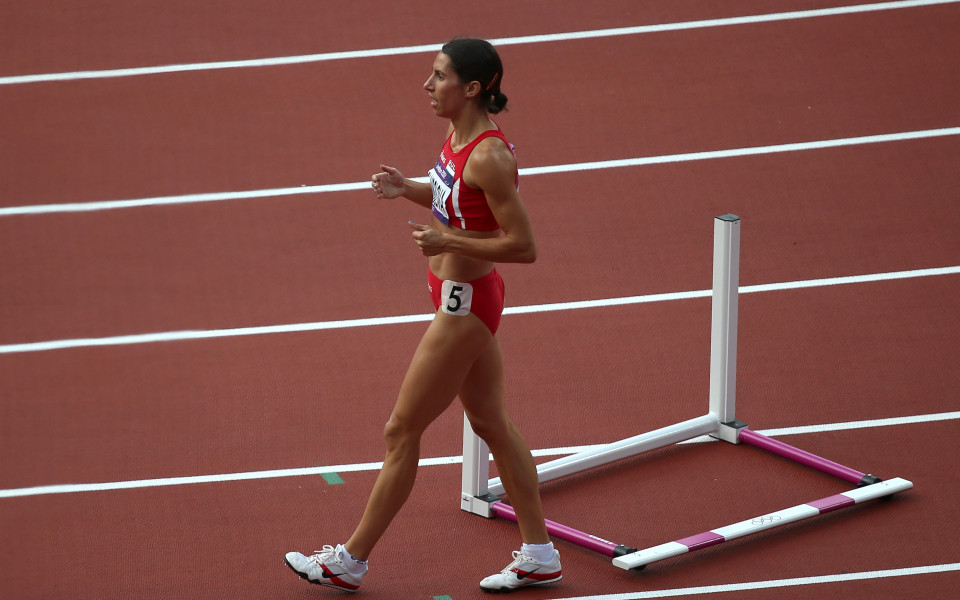 Ваня Стамболова дисквалифицирана на 400 метра с препятствия