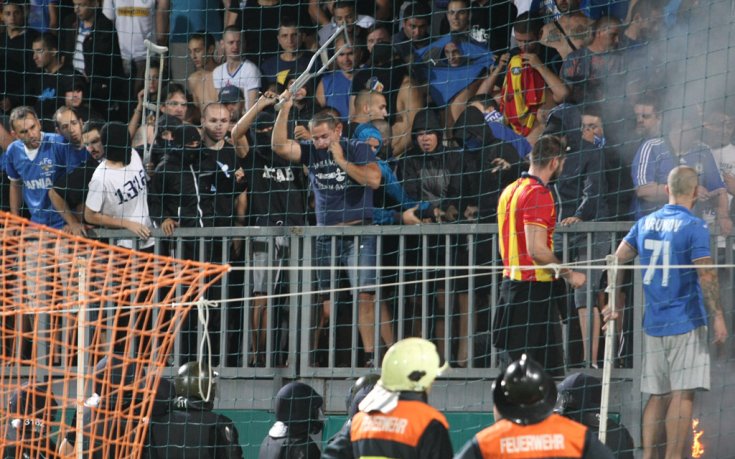 Левски наказан с още 2 мача без публика