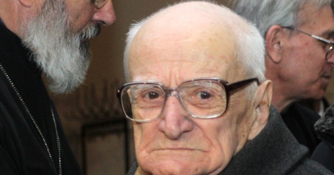 Любопитно 5 години без писателя на надеждата На тази дата