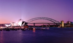 Светещи вълни се появиха край Сидни