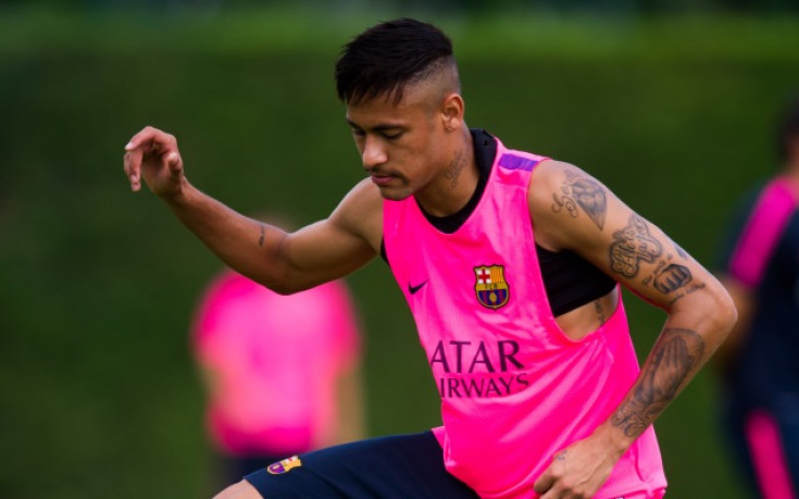 Неймар се връща в групата на Барса, Иниеста обаче е аут