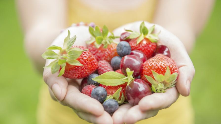 Хапвайте повече плодове за здраво сърце