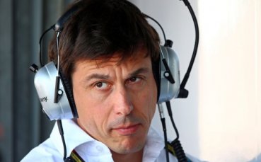 Приоритет на Мерцедес е запазването на пилотите