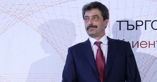 Свят Белград Разглеждаме допълнителната молба за Цветан Василев От съда