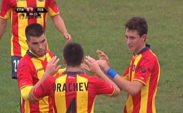 ВИДЕО: Краев отбеляза първия си гол за Левски, 3:0 за 