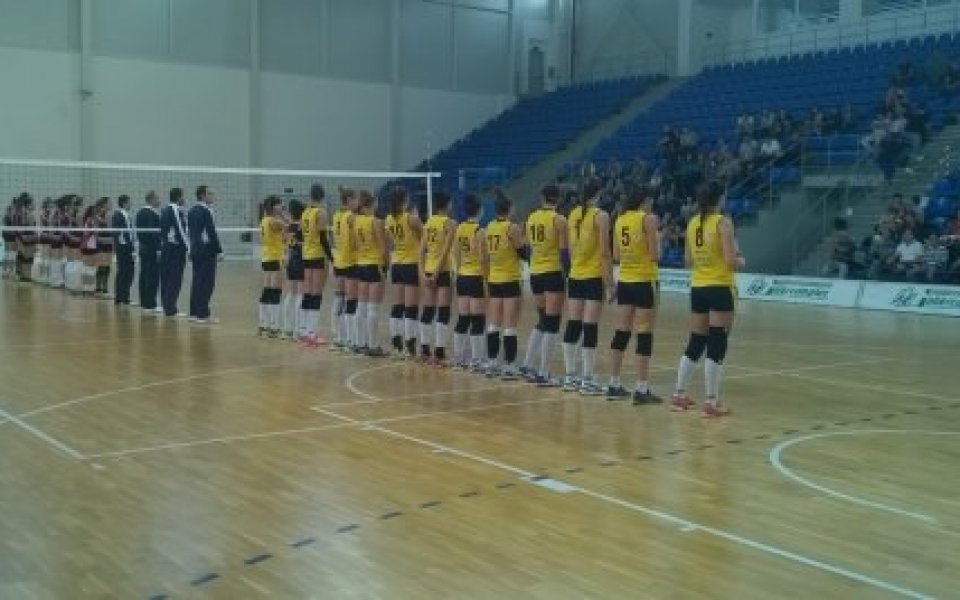 Бурса и Динамо започнаха с победи за волейболната Купа Пловдив