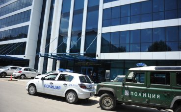 Колумбийски отбор отиде на мач с полицейския автобус