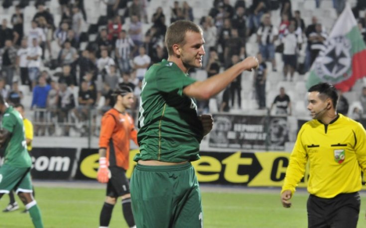 Пратеник на Сампдория гледа Венци Христов срещу Норвегия