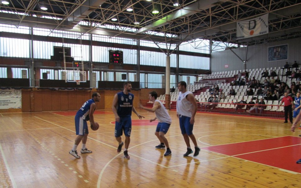 Мъжкият баскетболен Дунав стартира срещу Шумен