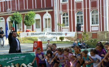 Шабан Мустафа и Моника Георгиева са №1 в 45-ия крос 