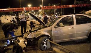 Палестинец заби колата си в чакащи на спирка в Йерусалим