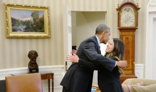 Обама и Нина Фам