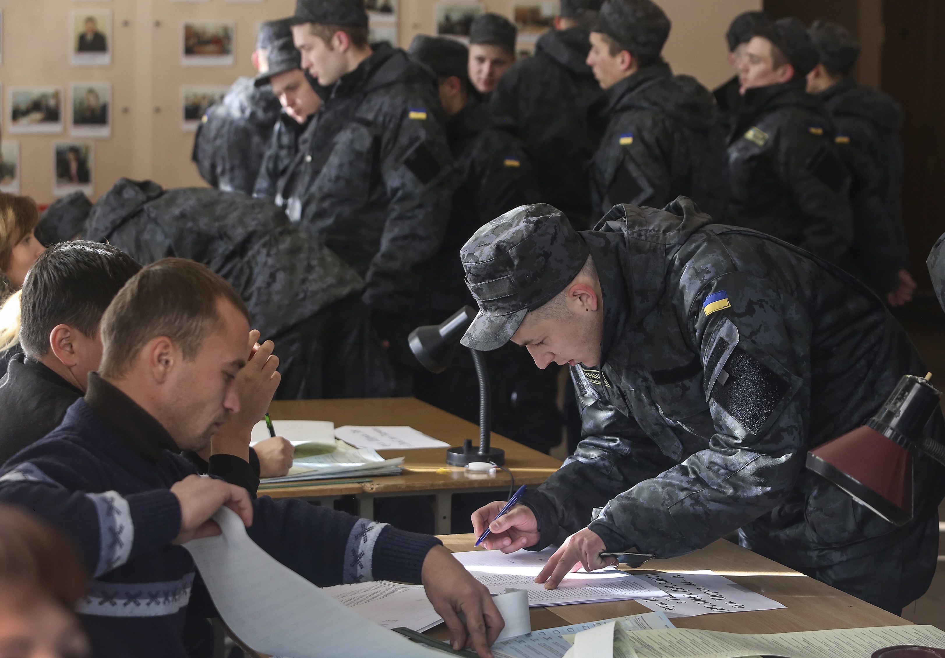 Днес са предсрочните парламентарни избори в Украйна