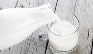 „Училищното мляко“ скара БСП и ГЕРБ