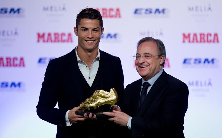 ВИДЕО: Роналдо получи Златната обувка на стилна церемония