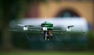 Безпилотен самолет (дрон)