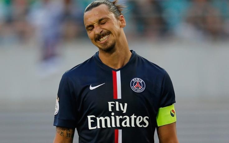 ВИДЕО: Златан отново е номер 1 в Швеция, водеща му подари тромба