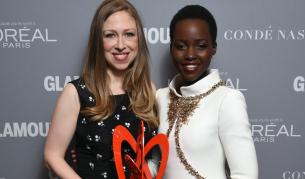 Лупита Нионго и Челси Клинтън