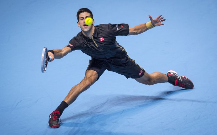 Джокович загуби сет, но е на финал в Лондон