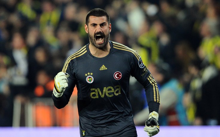 Вратарят на Турция отказа да пази след обиди от фенове