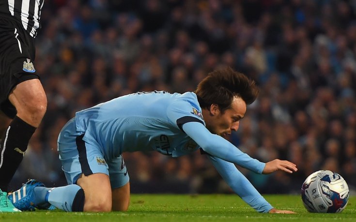 Давид Силва поднови тренировки със Сити