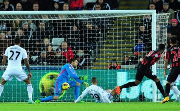 ВИДЕО: Суонси Сити – КПР 2:0