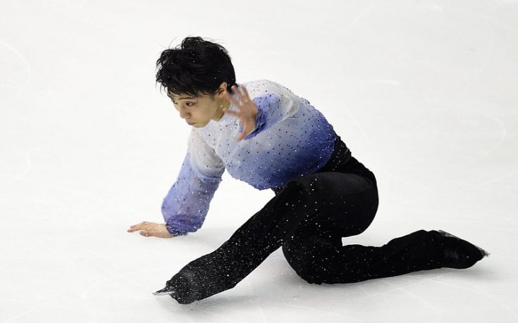 Олимпийският шампион Ханю поведе след кратката програма