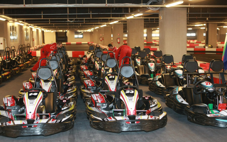 Уникалното картинг състезание в СНИМКИ