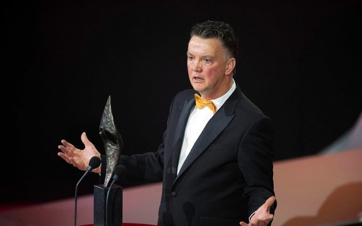 ФА ще разследва Луис ван Гаал