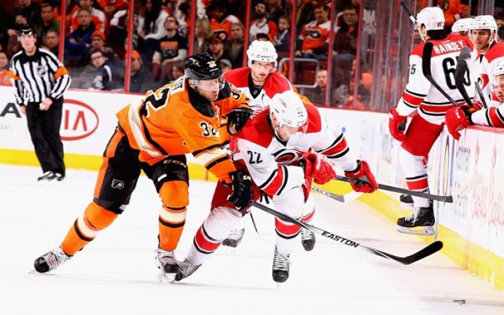 Каролина прекъсна негативна серия в НХЛ