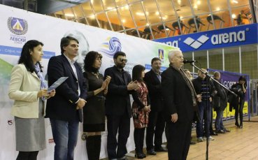 Левски тръгна с победа на турнира по водна топка 