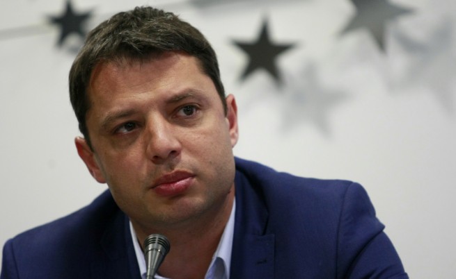 Делян Добрев: България няма да остане без газ, ще вземем и от Румъния, и от Гърция
