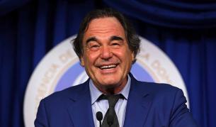 Оливър Стоун