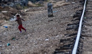 Скандал във Франция заради погребение на ромско бебе