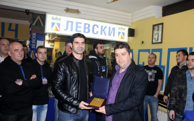 Гонзо и Дани Младенов уважиха една година 