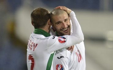 Гълъбинов игра при равенство на Ливорно с Катаня