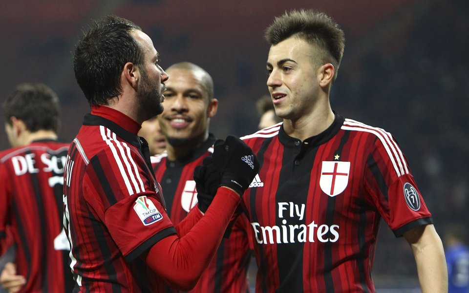 Де Йонг покри Милан за място в топ 8 в Купата на Италия