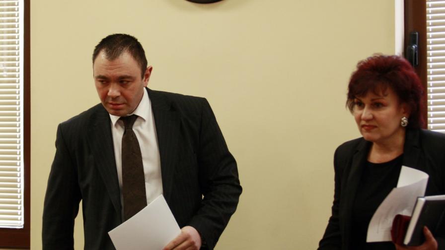 Главният секретар на МВР Светлозар Лазаров и прокурор Даниела Попова
