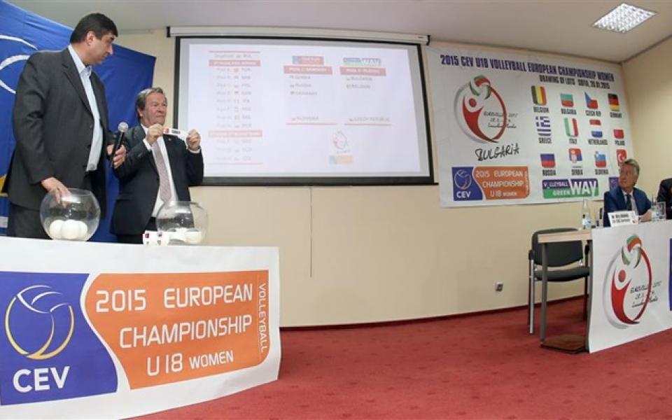 Кметовете на Самоков и Пловдив: Волейболът печели все повече фенове