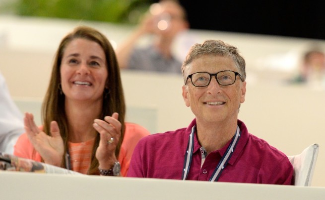 След 27 години брак Бил и Мелинда Гейтс се развеждат