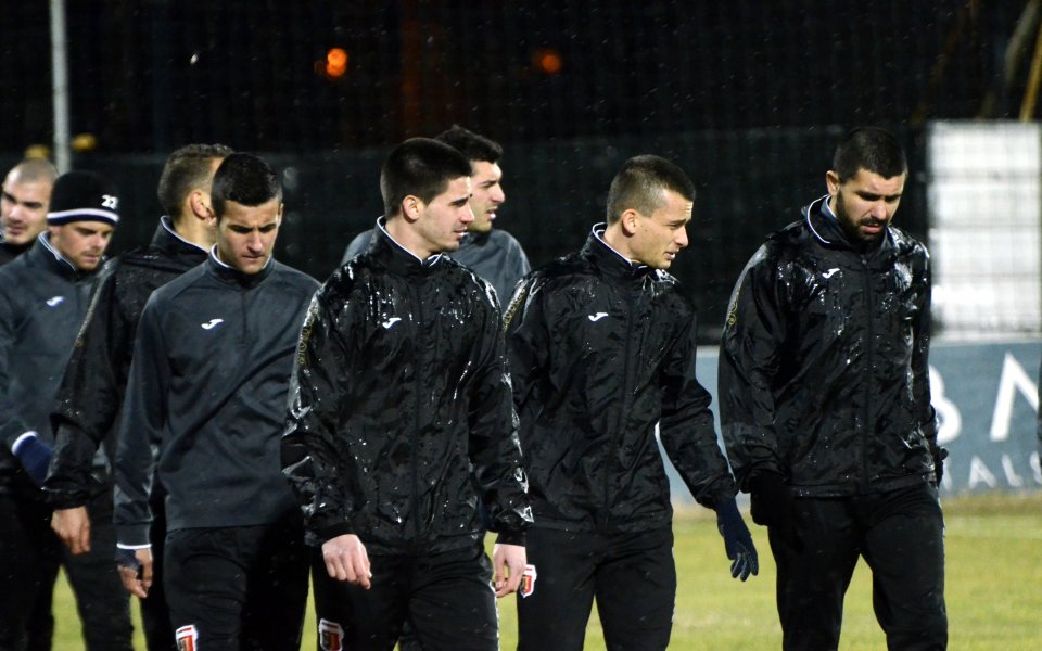 Локомотив Пловдив се отказа от втория си лагер, за да пести пари