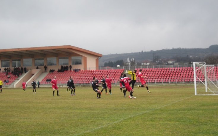 Ботев Враца започна победно в контролите