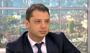 Делян Добрев