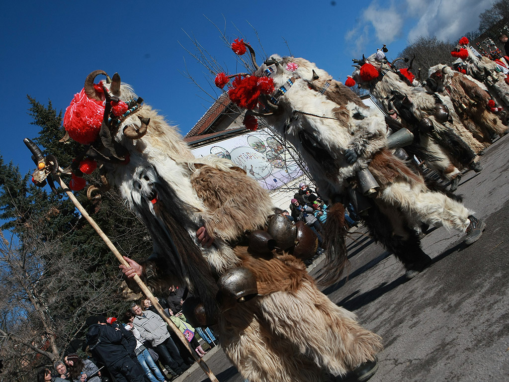 Фестивал Сурва 2015 Перник