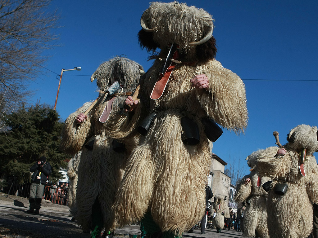 Фестивал Сурва 2015 Перник