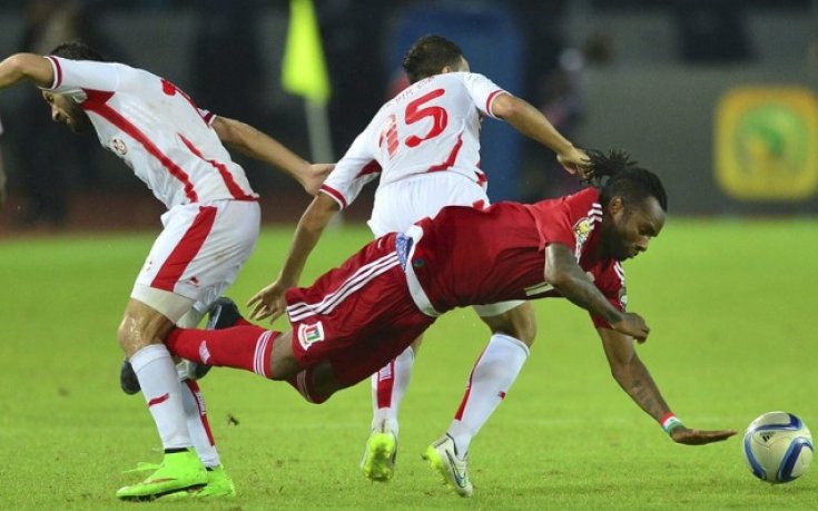 С помощта на съдията Екваториална Гвинея е на 1/2-финал