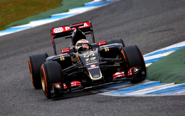 Новият болид на Лотус направи дебюта си на Херес