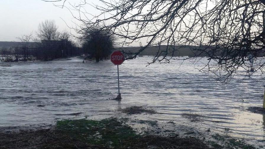 Възможни са внезапни локални наводнения почти навсякъде из страната