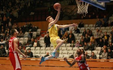 Сензацията на сезона! Левски тресна звездите на Лукойл